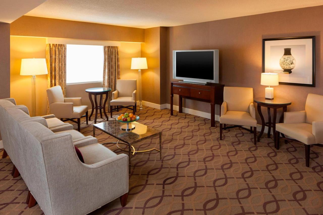 Sheraton Hotel Metairie New Orleans Exterior foto